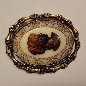 Vintage Root Beer Cameo Brooch & Pendant